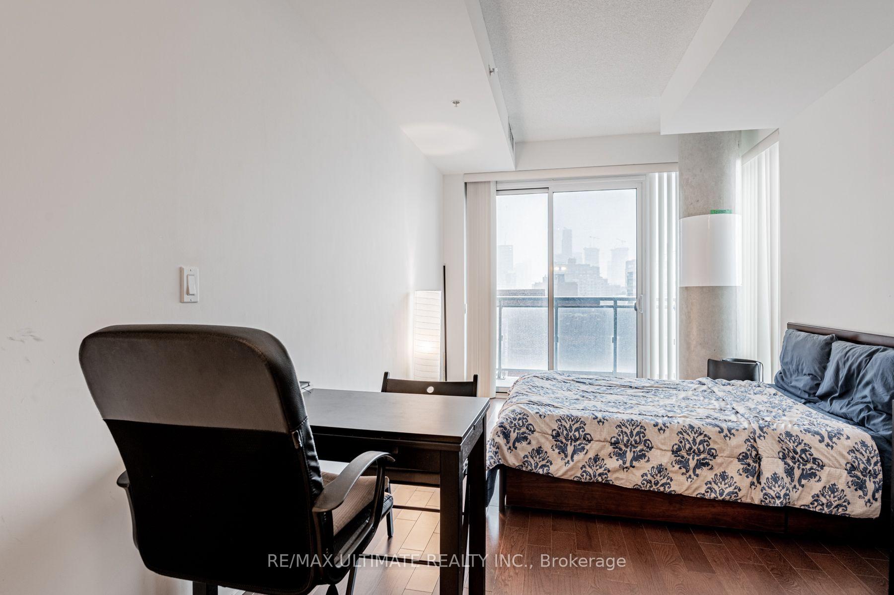 Photo 9 of Unit 809, 10 Willison Square, Toronto, Kensington-Chinatown — HOMEH