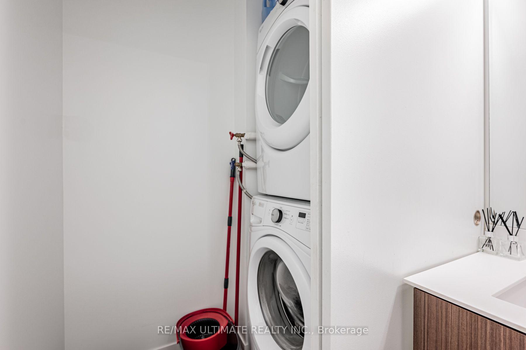 Photo 17 of Unit 809, 10 Willison Square, Toronto, Kensington-Chinatown — HOMEH
