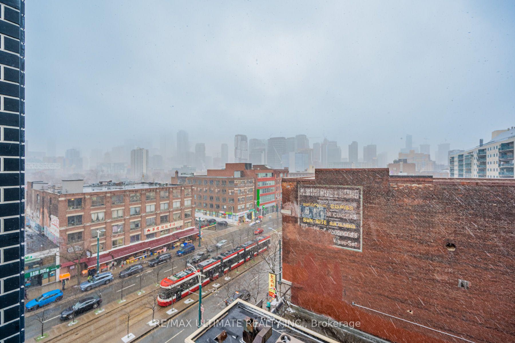 Photo 21 of Unit 809, 10 Willison Square, Toronto, Kensington-Chinatown — HOMEH