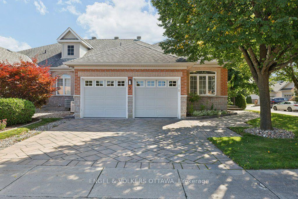 Photo 2 of 5 Goldora Private, Ottawa, Kanata - Kanata Lakes/Heritage Hills — HOMEH