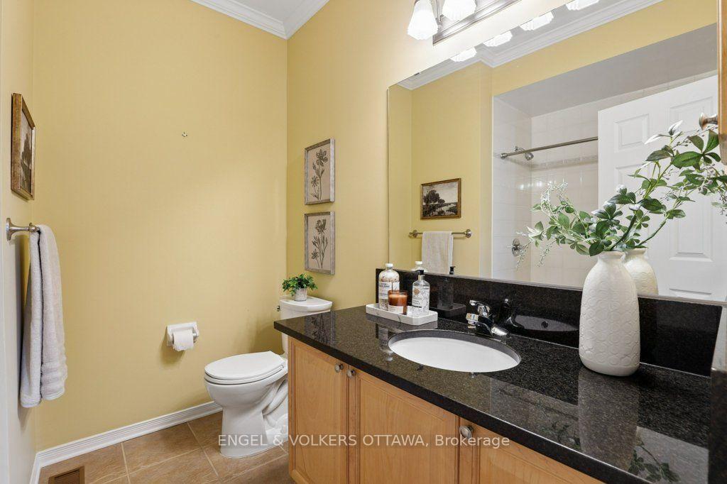Photo 7 of 5 Goldora Private, Ottawa, Kanata - Kanata Lakes/Heritage Hills — HOMEH