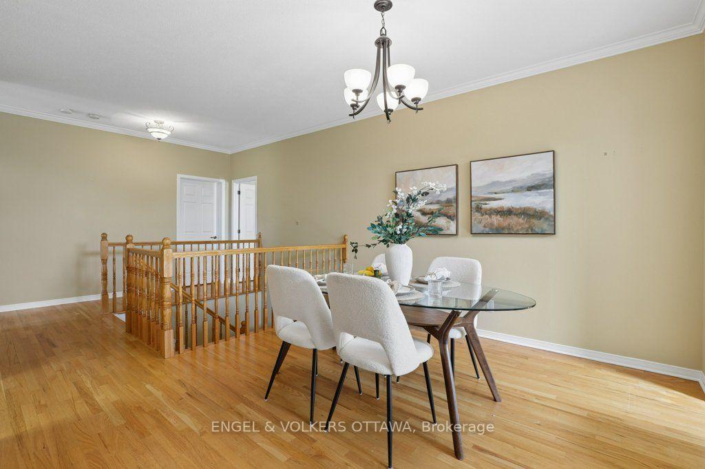 Photo 12 of 5 Goldora Private, Ottawa, Kanata - Kanata Lakes/Heritage Hills — HOMEH