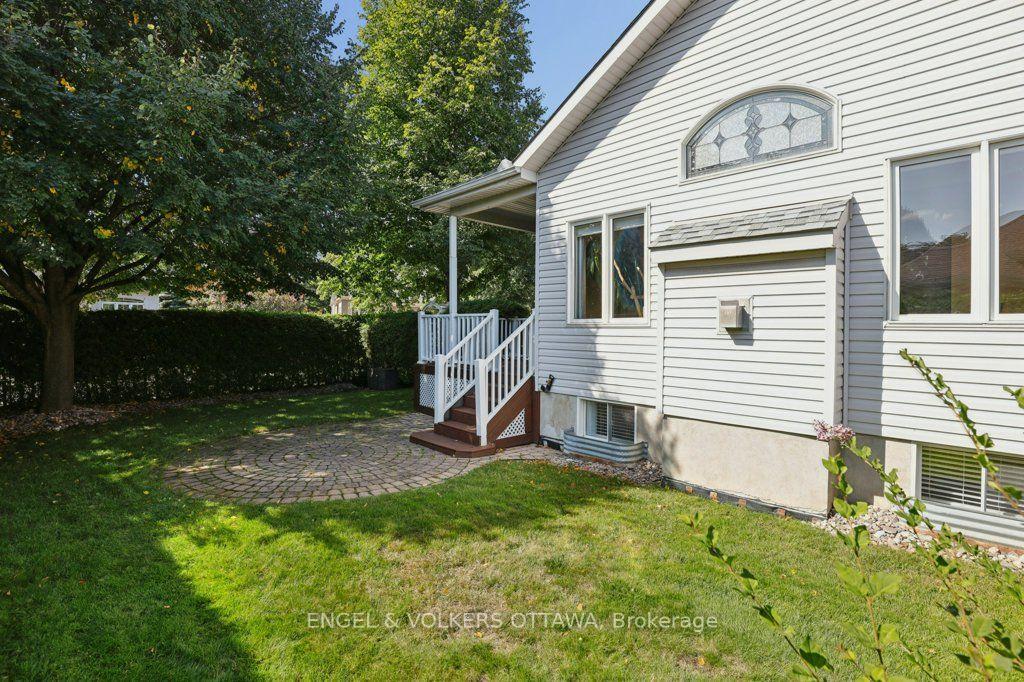 Photo 29 of 5 Goldora Private, Ottawa, Kanata - Kanata Lakes/Heritage Hills — HOMEH