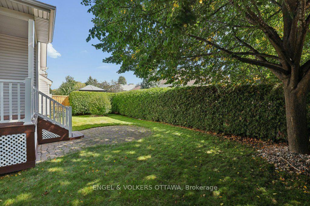 Photo 31 of 5 Goldora Private, Ottawa, Kanata - Kanata Lakes/Heritage Hills — HOMEH
