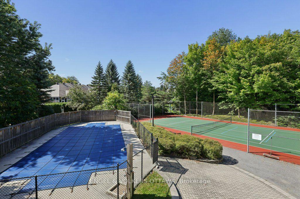 Photo 33 of 5 Goldora Private, Ottawa, Kanata - Kanata Lakes/Heritage Hills — HOMEH