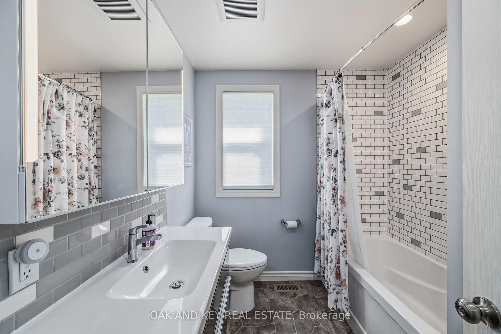 Photo 13 of 102 Crescent Avenue, Central Elgin, Lynhurst — HOMEH