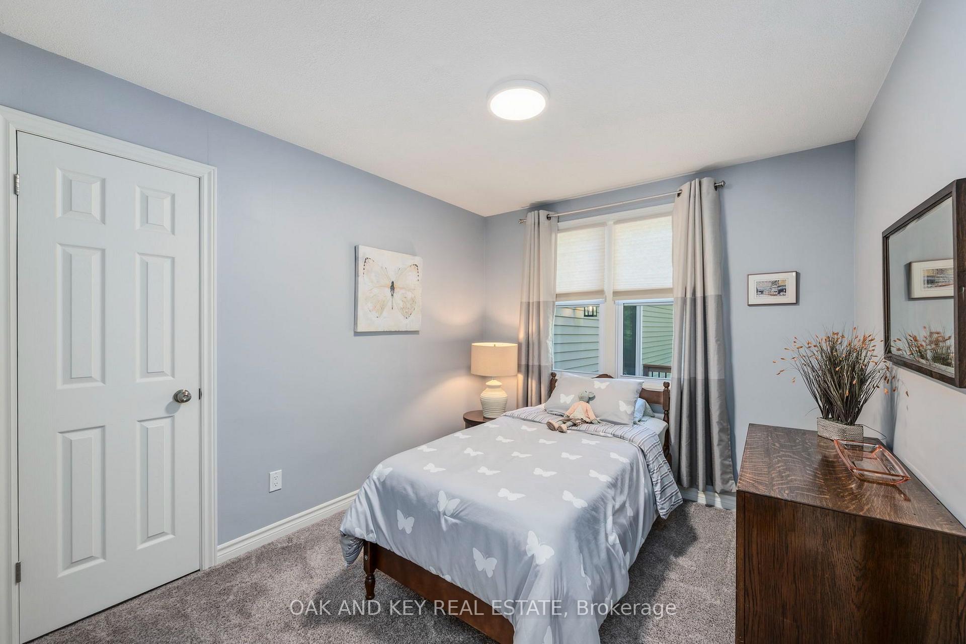 Photo 20 of 102 Crescent Avenue, Central Elgin, Lynhurst — HOMEH