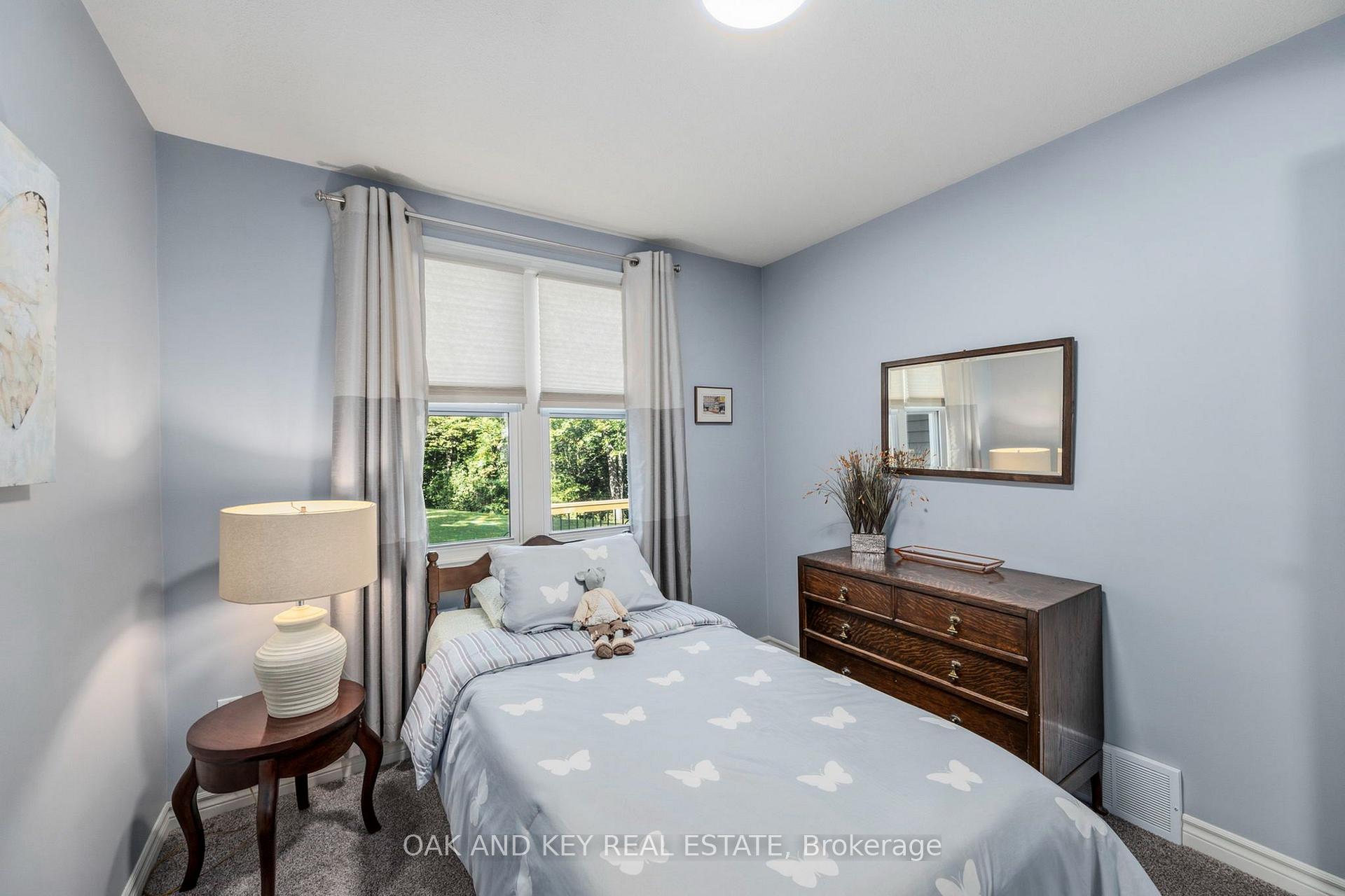 Photo 21 of 102 Crescent Avenue, Central Elgin, Lynhurst — HOMEH