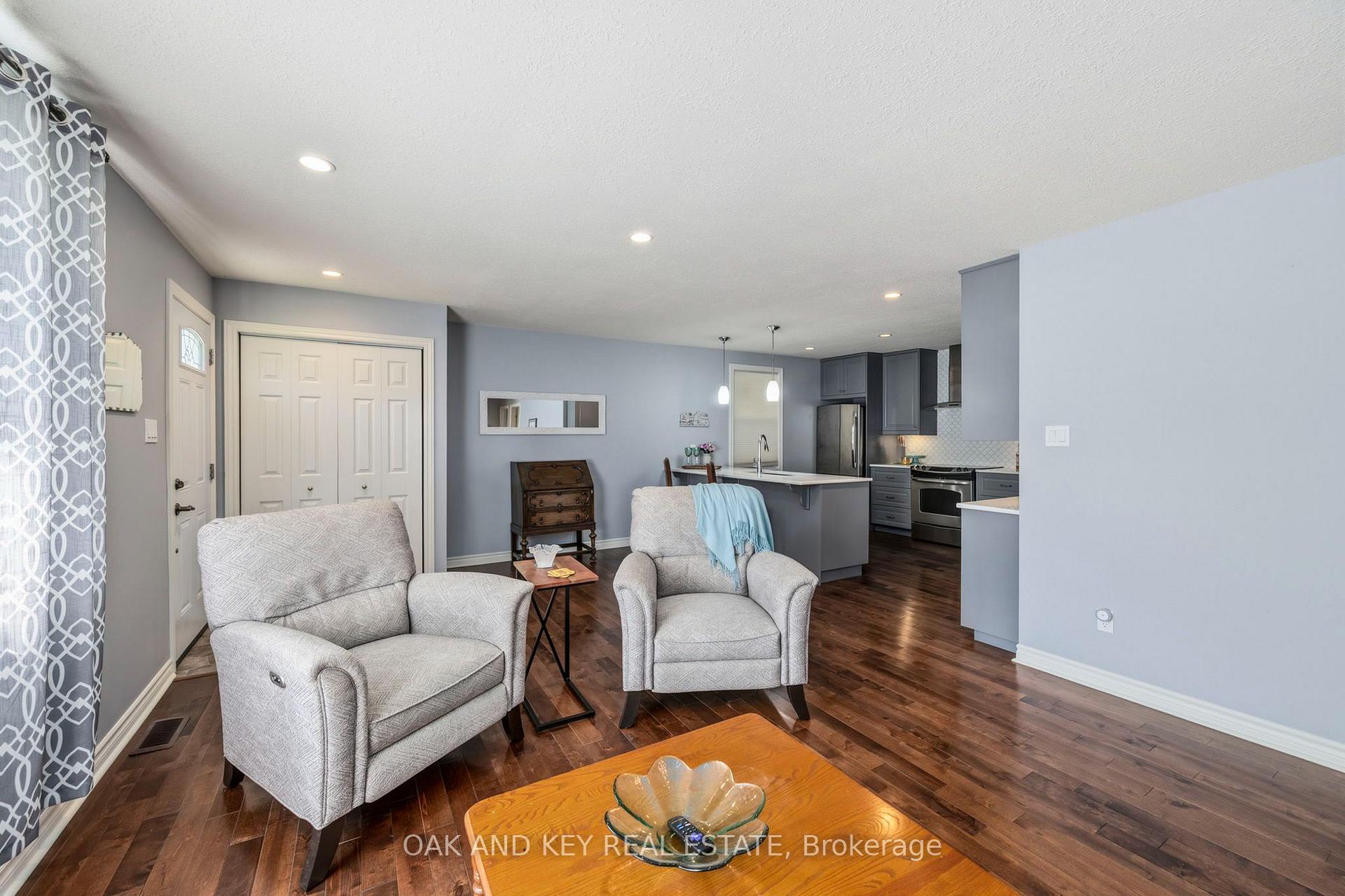 Photo 22 of 102 Crescent Avenue, Central Elgin, Lynhurst — HOMEH