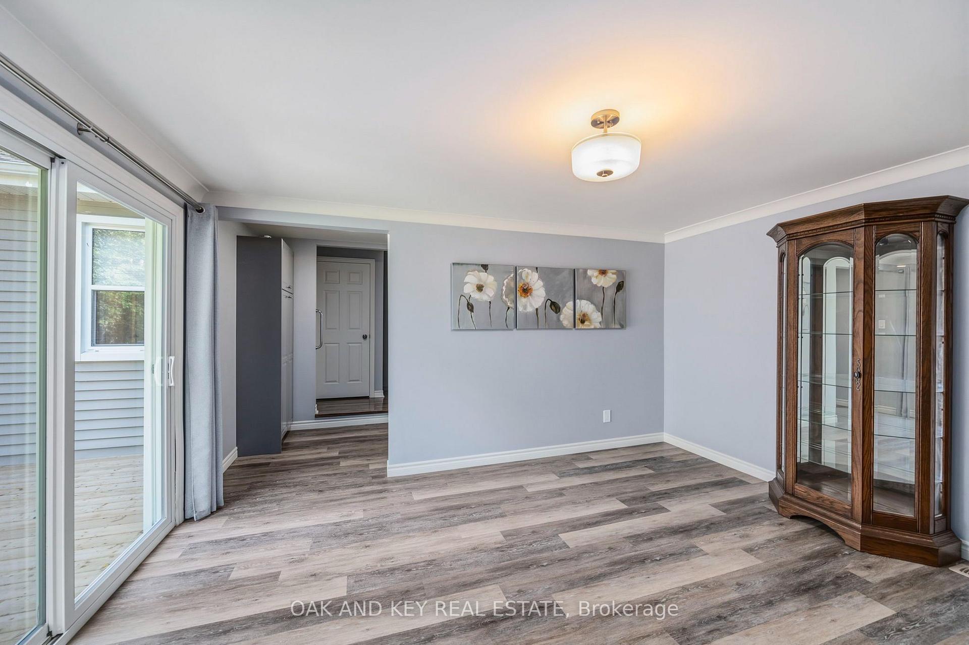 Photo 29 of 102 Crescent Avenue, Central Elgin, Lynhurst — HOMEH