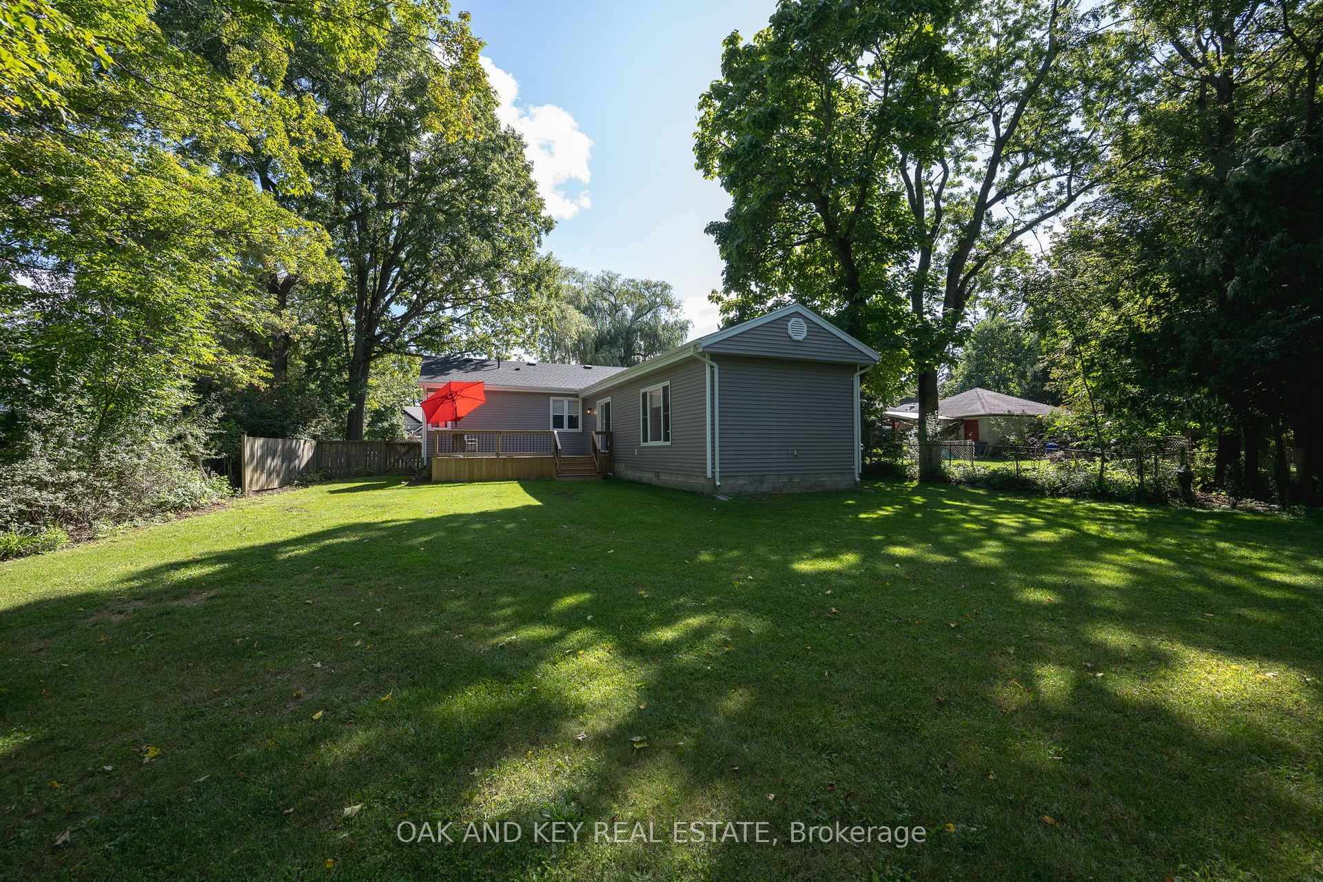 Photo 44 of 102 Crescent Avenue, Central Elgin, Lynhurst — HOMEH