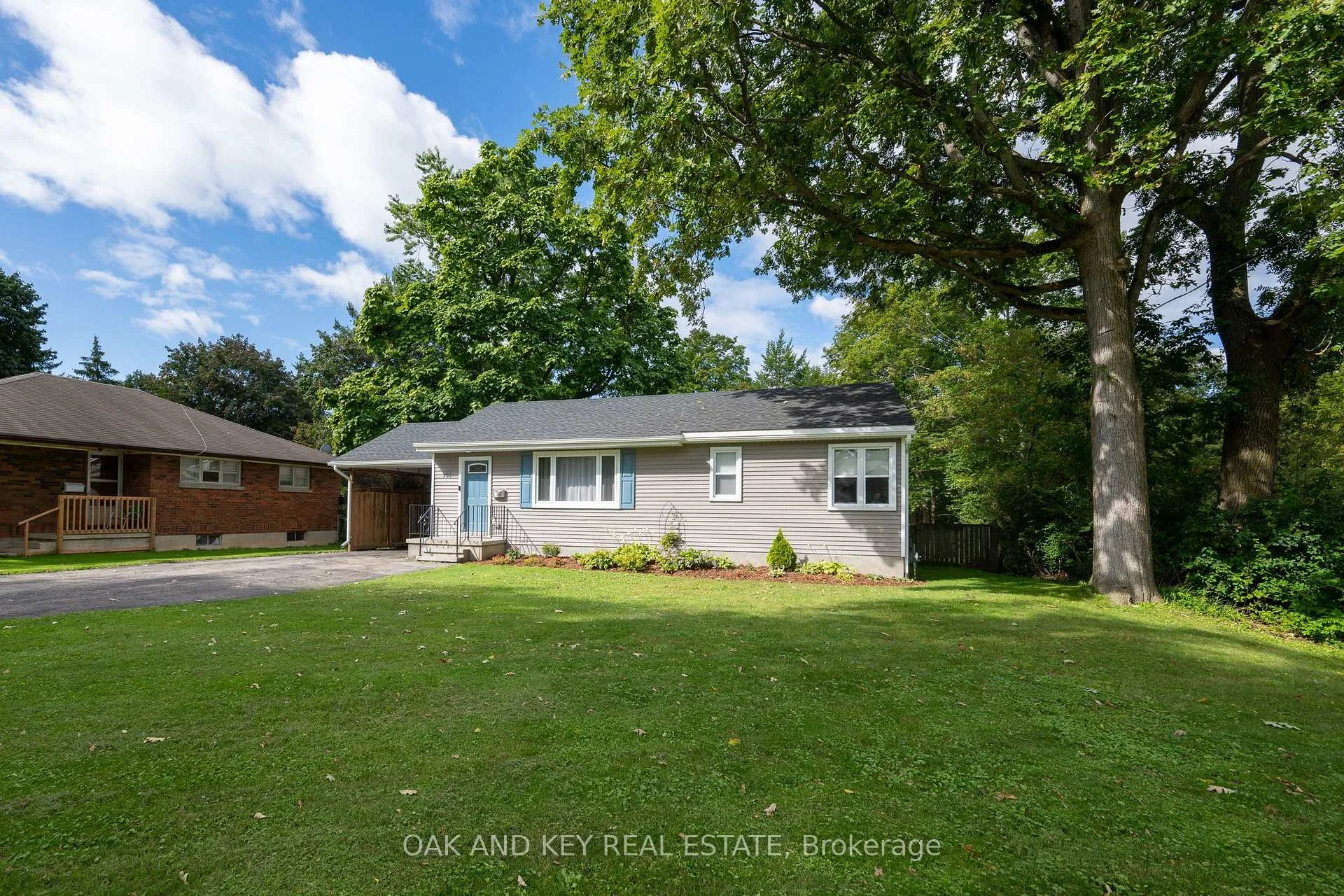 Photo 5 of 102 Crescent Avenue, Central Elgin, Lynhurst — HOMEH