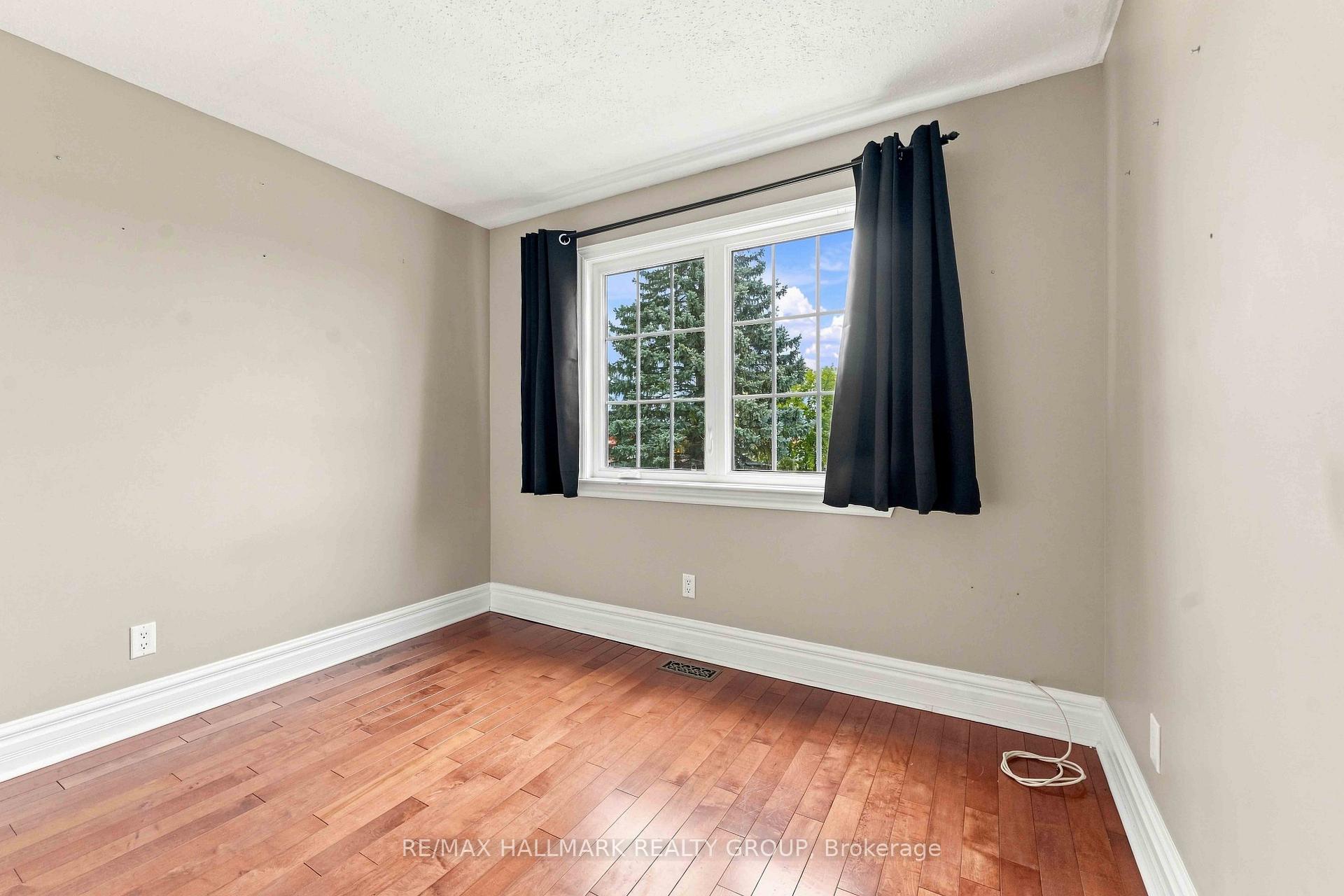 Photo 24 of 475 Duvernay Drive, Ottawa, Queenswood Heights South — HOMEH