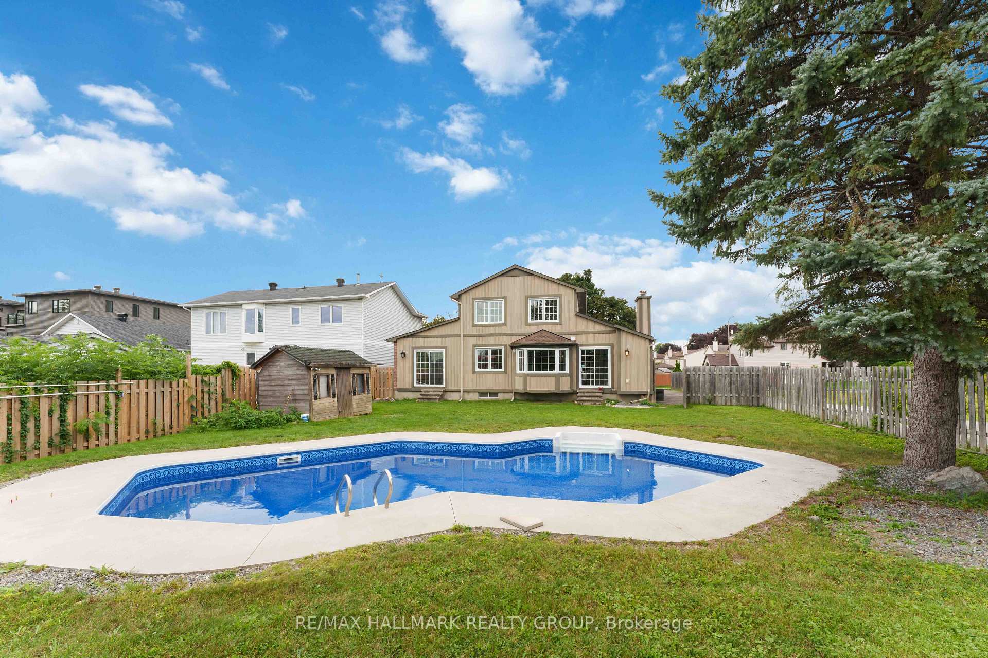 Photo 27 of 475 Duvernay Drive, Ottawa, Queenswood Heights South — HOMEH