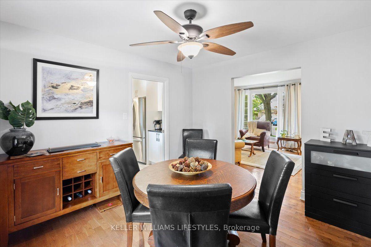 Photo 12 of 525 Forest Edge Road, London, South N — HOMEH