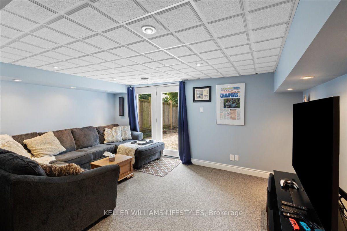 Photo 35 of 525 Forest Edge Road, London, South N — HOMEH