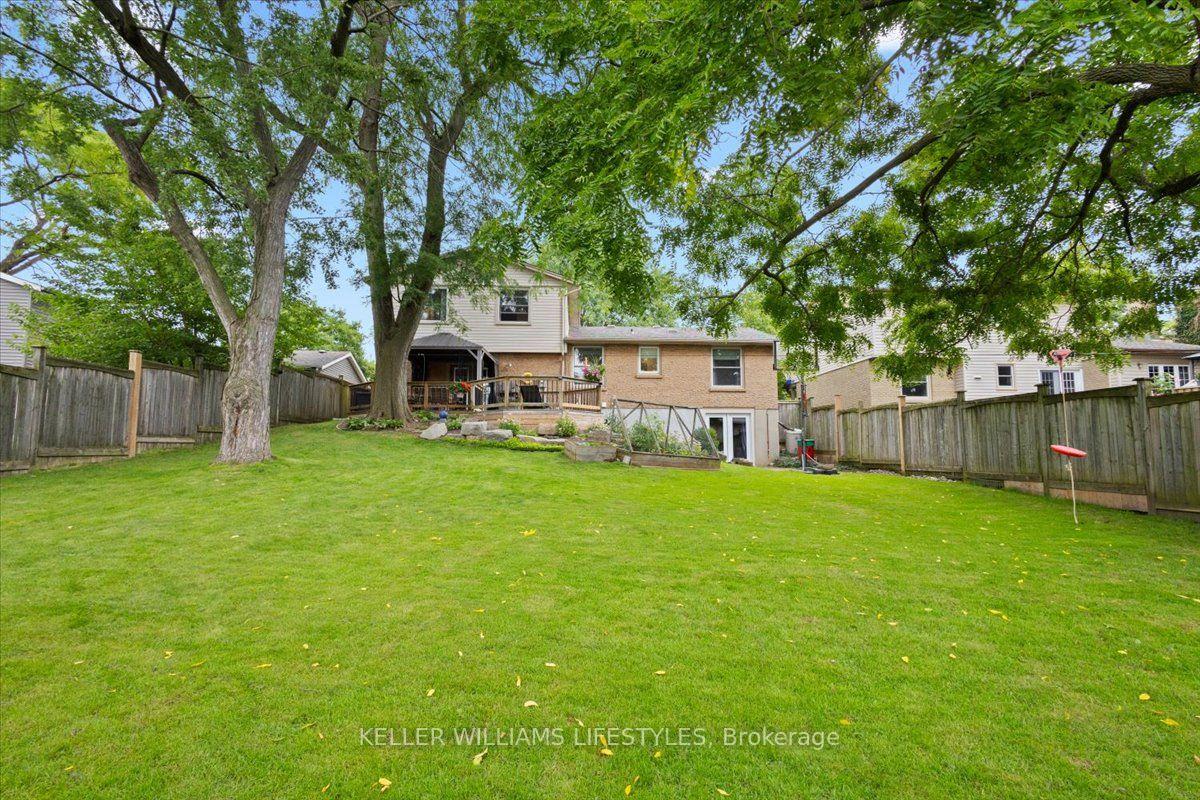 Photo 44 of 525 Forest Edge Road, London, South N — HOMEH