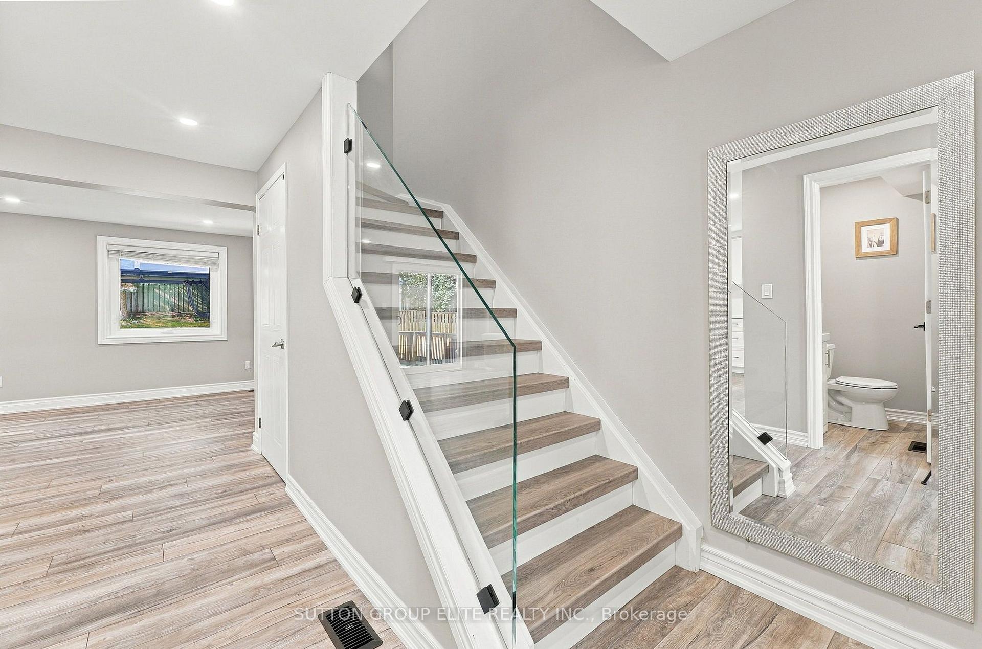 Photo 3 of 446 Misty Crescent, Kitchener, Grand River North — HOMEH