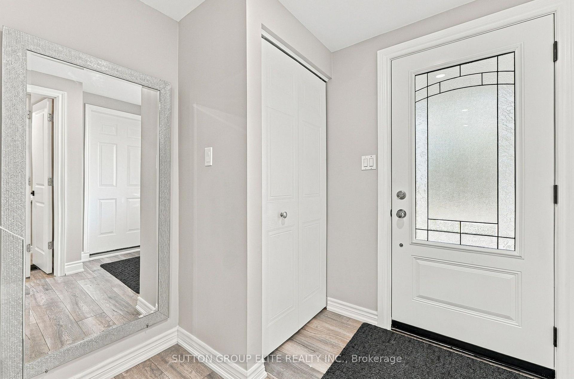 Photo 4 of 446 Misty Crescent, Kitchener, Grand River North — HOMEH