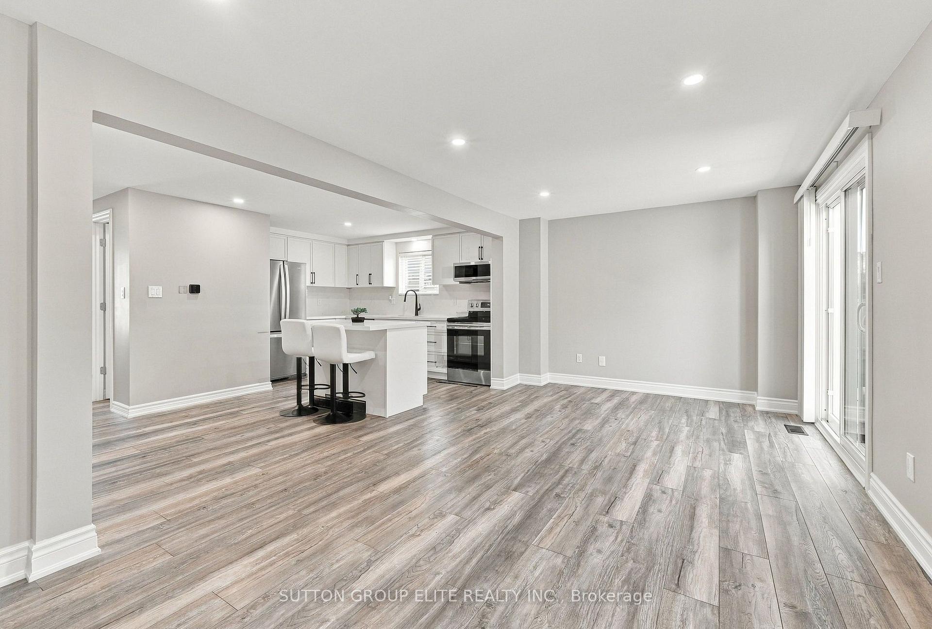 Photo 19 of 446 Misty Crescent, Kitchener, Grand River North — HOMEH