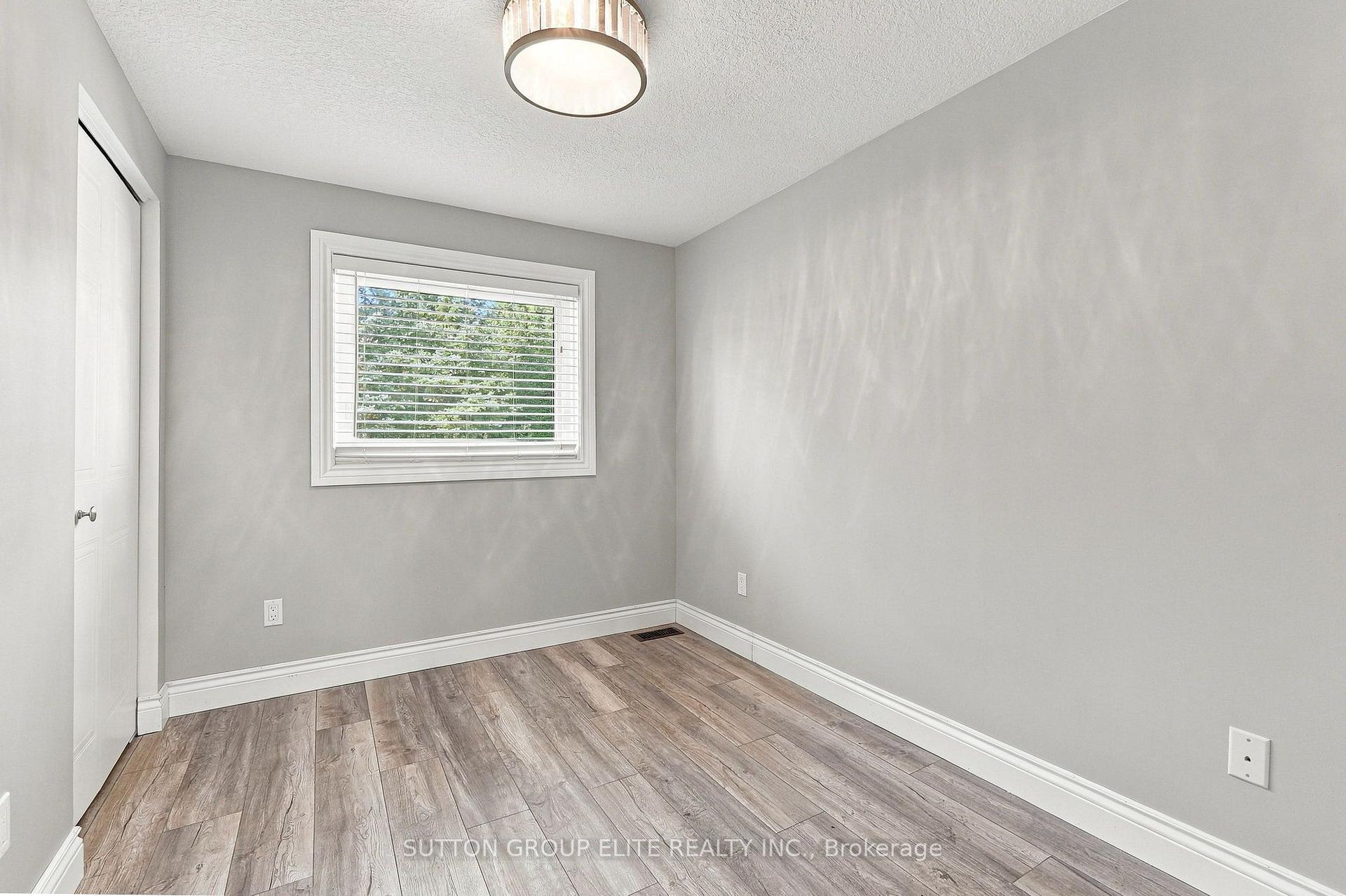 Photo 21 of 446 Misty Crescent, Kitchener, Grand River North — HOMEH
