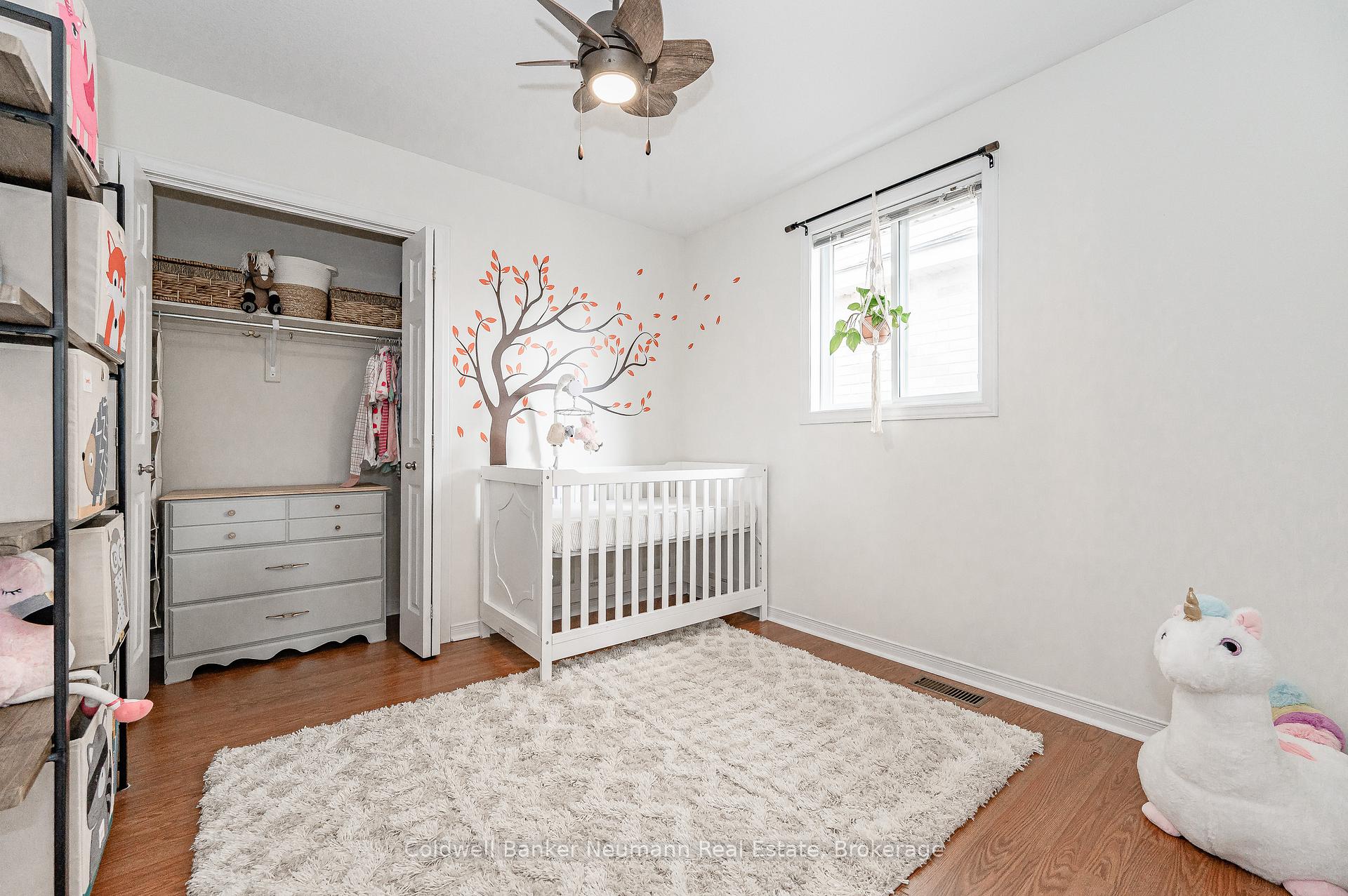 Photo 12 of 116 Doyle Drive, Guelph, Clairfields/Hanlon Business Park — HOMEH