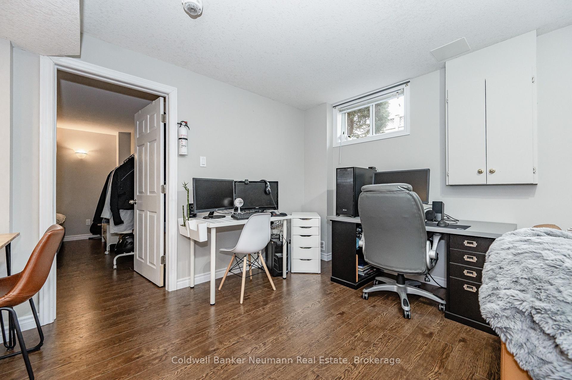 Photo 18 of 116 Doyle Drive, Guelph, Clairfields/Hanlon Business Park — HOMEH