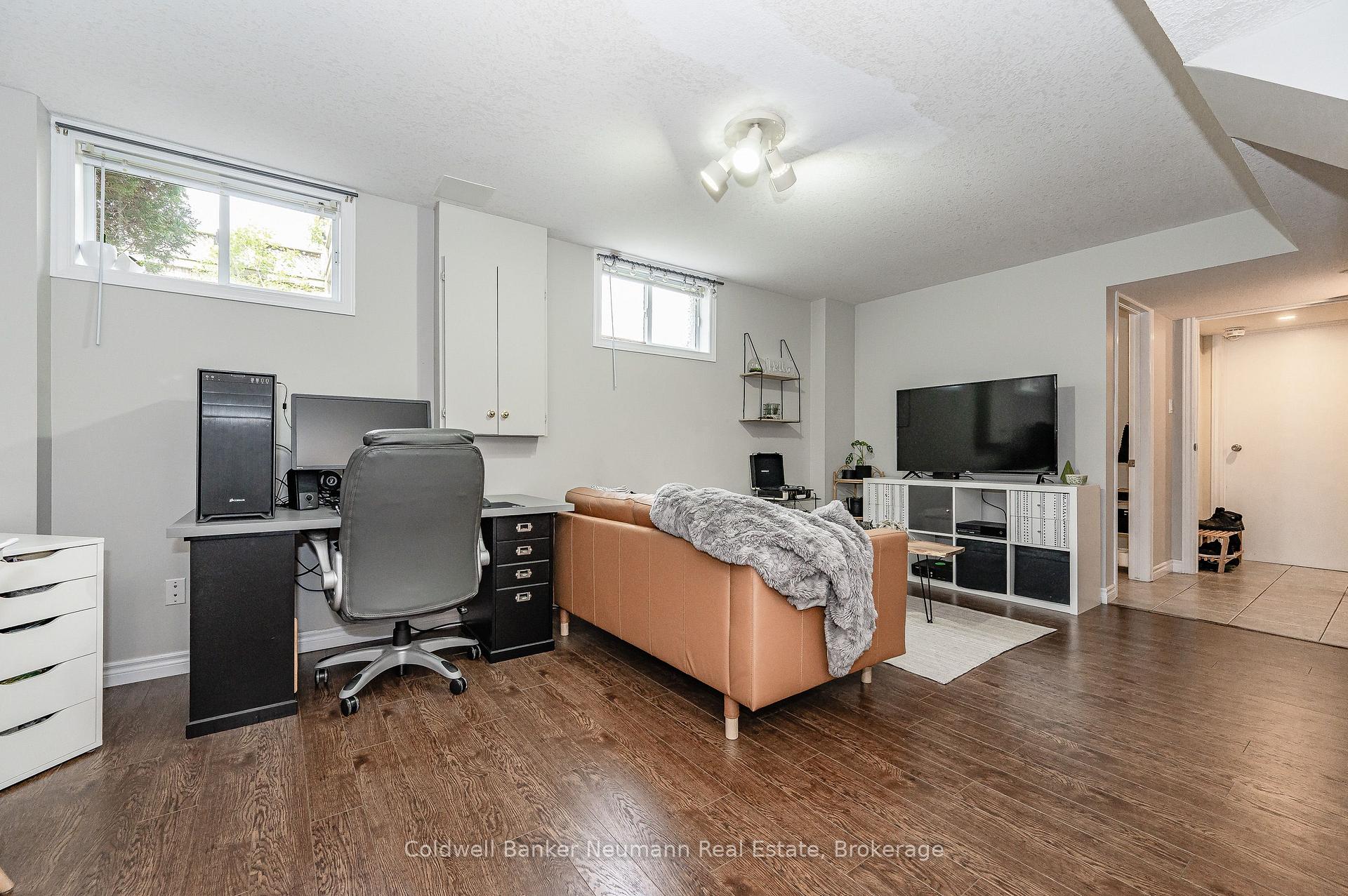Photo 23 of 116 Doyle Drive, Guelph, Clairfields/Hanlon Business Park — HOMEH