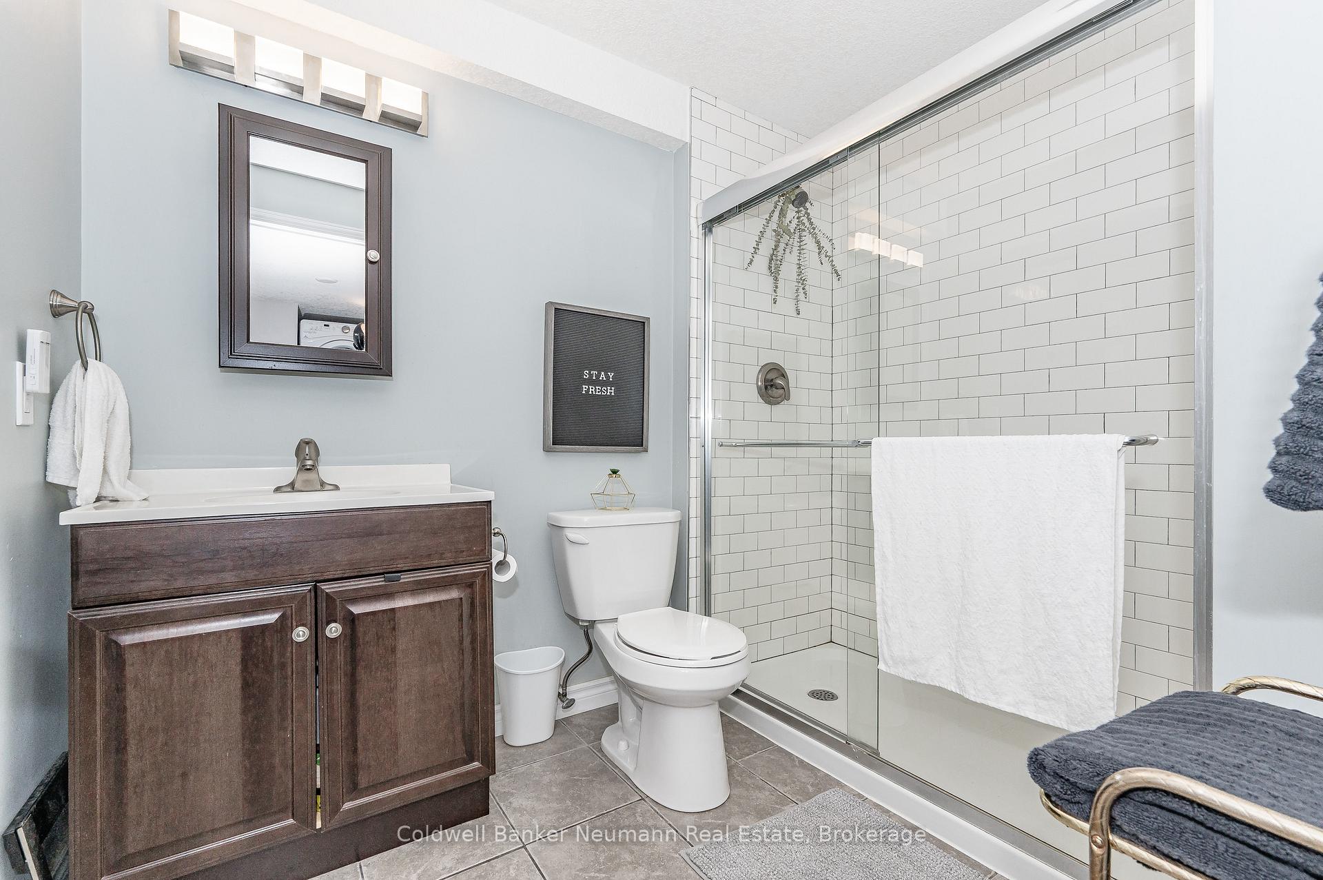 Photo 24 of 116 Doyle Drive, Guelph, Clairfields/Hanlon Business Park — HOMEH