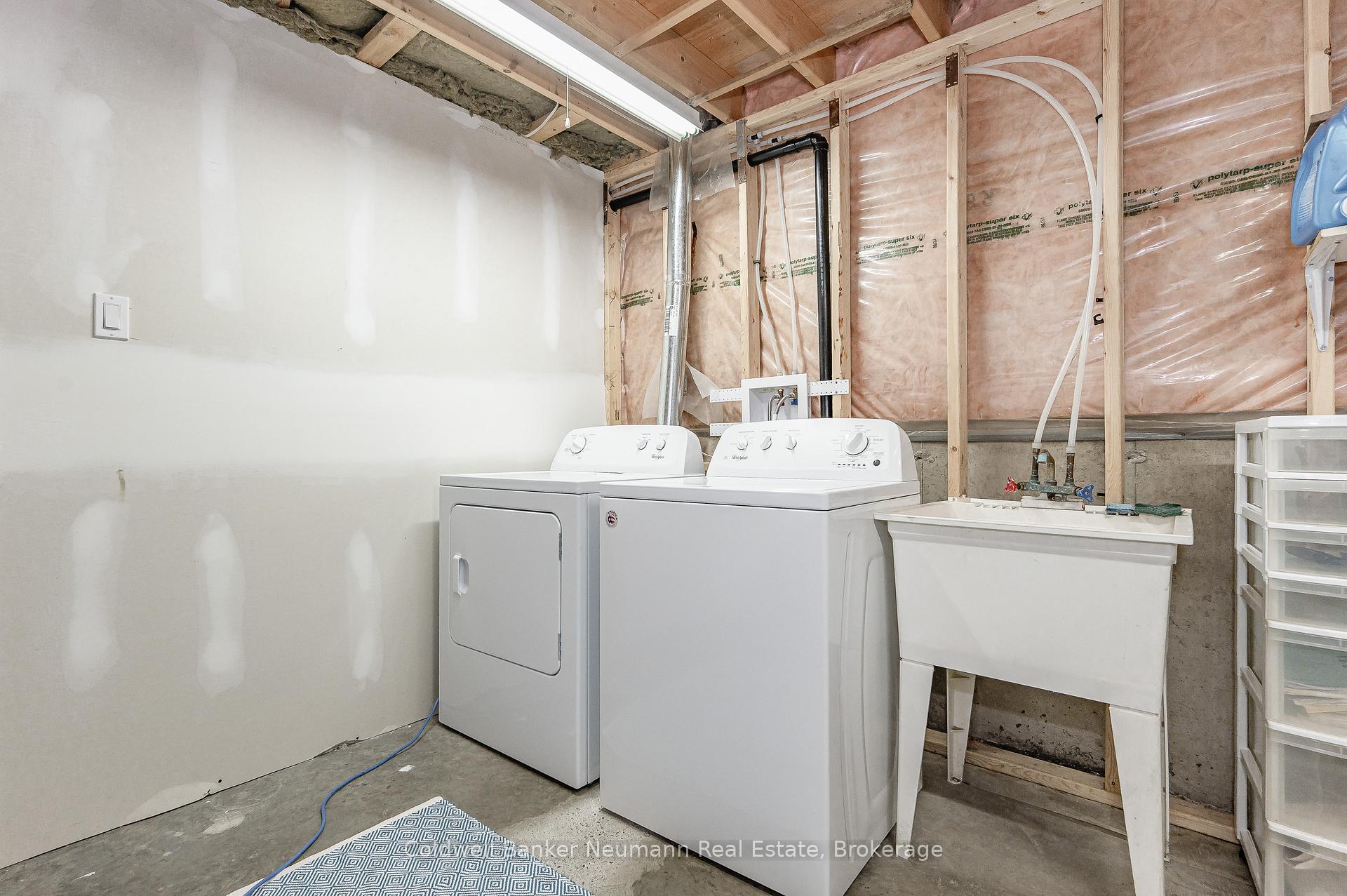 Photo 25 of 116 Doyle Drive, Guelph, Clairfields/Hanlon Business Park — HOMEH