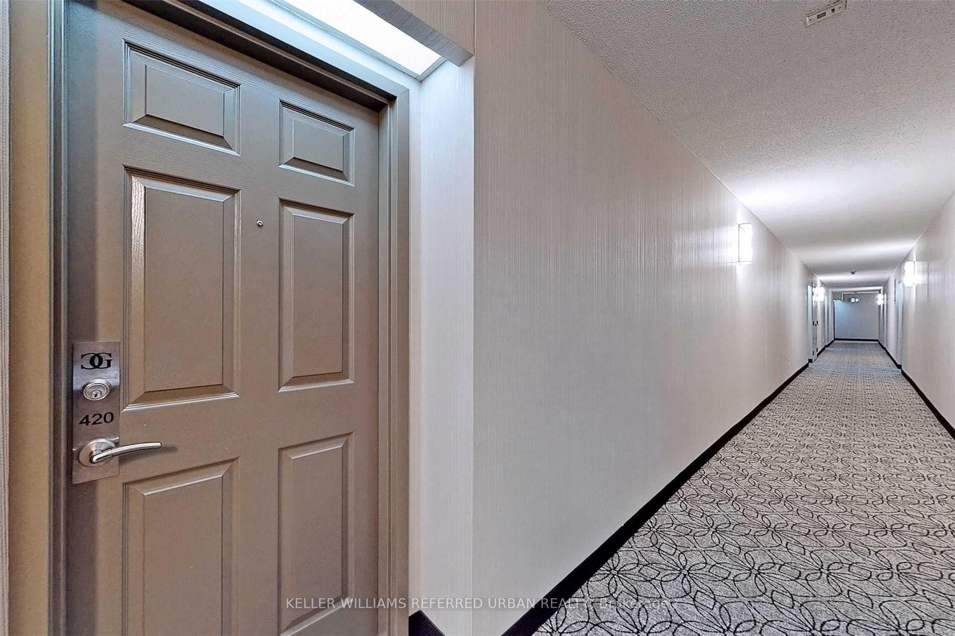 Photo 2 of Unit 420, 309 Major Mackenzie Drive E, Richmond Hill, Harding — HOMEH