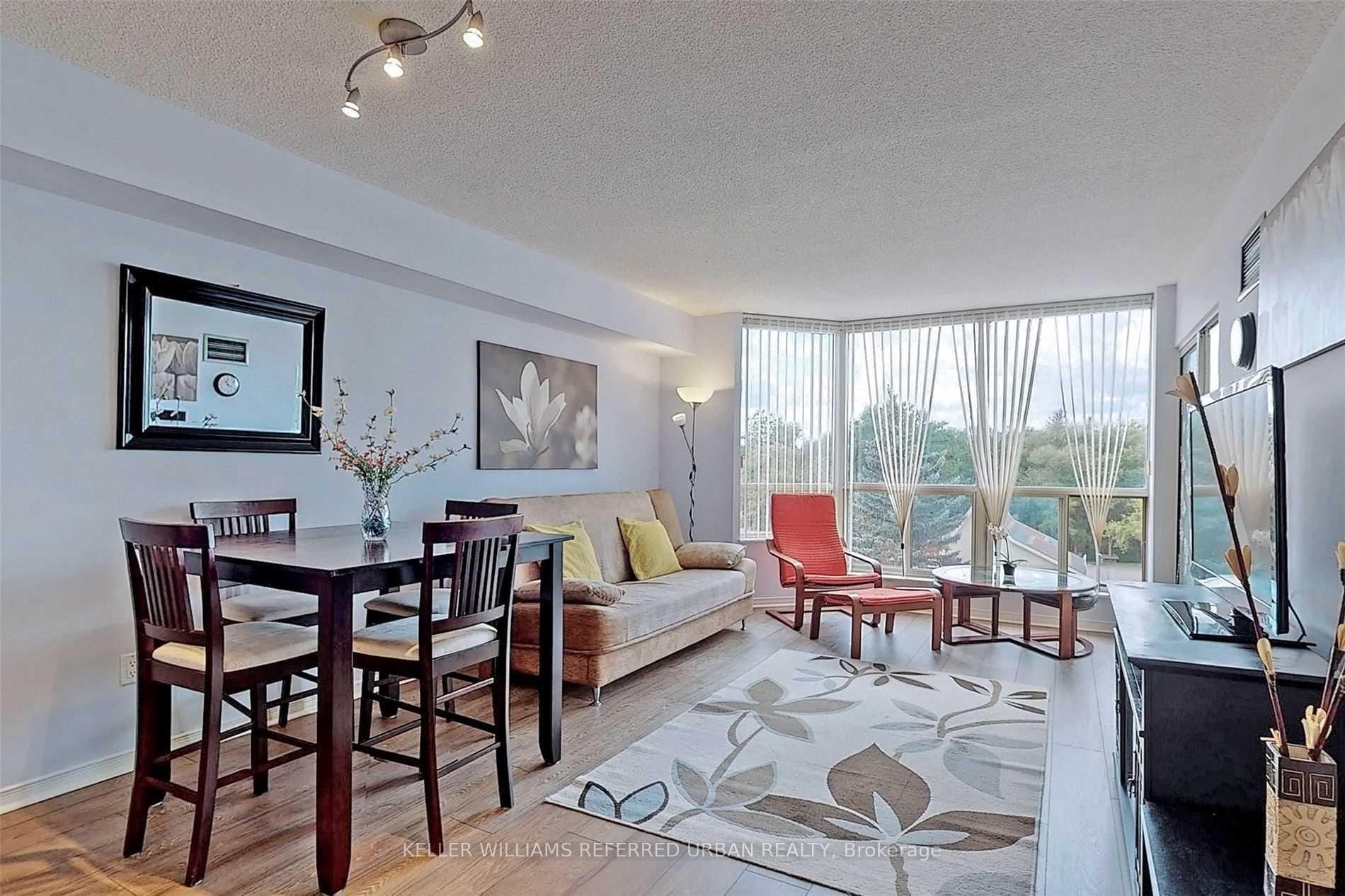Photo 9 of Unit 420, 309 Major Mackenzie Drive E, Richmond Hill, Harding — HOMEH