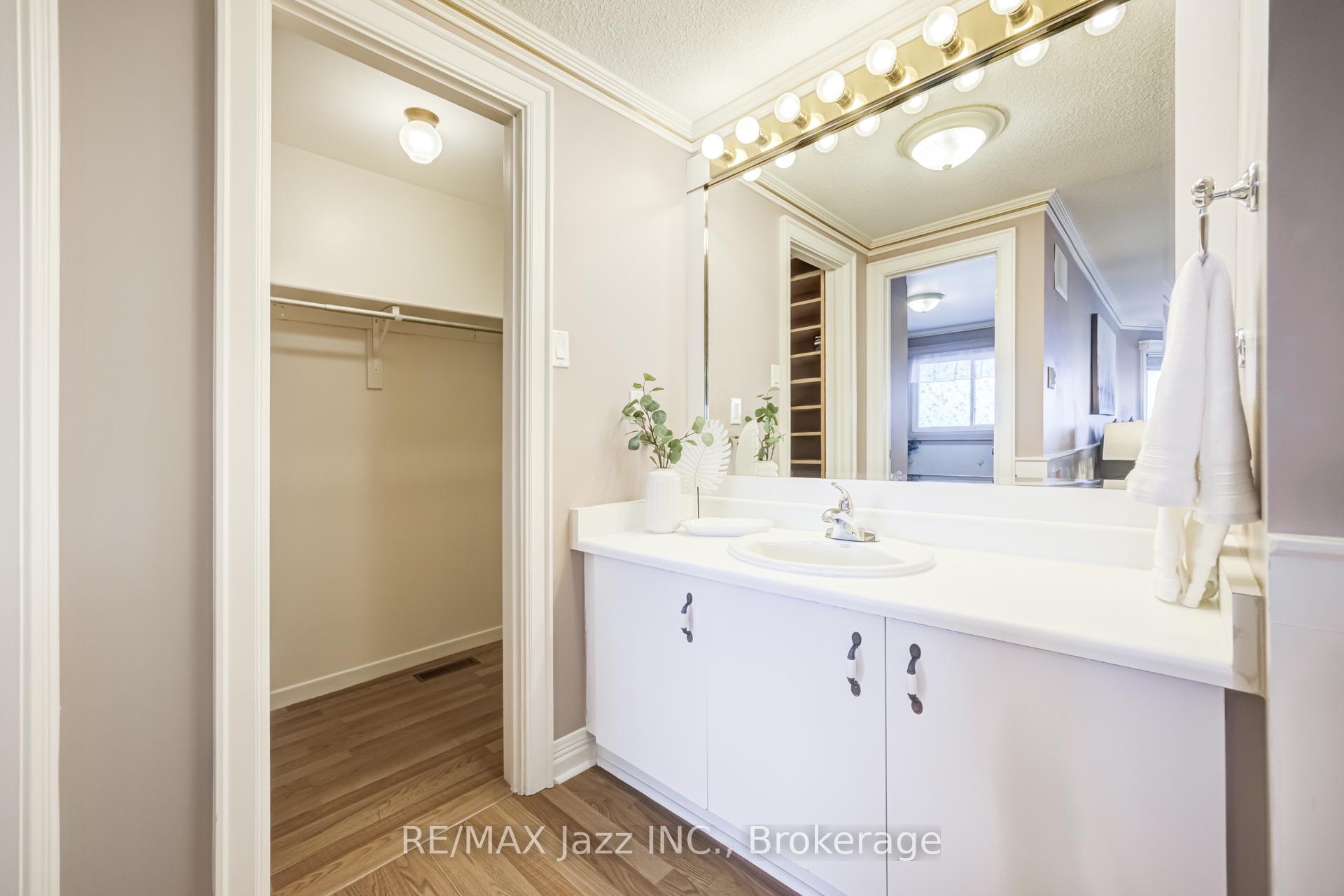 Photo 20 of 2 Coomer Crescent, Ajax, Central — HOMEH