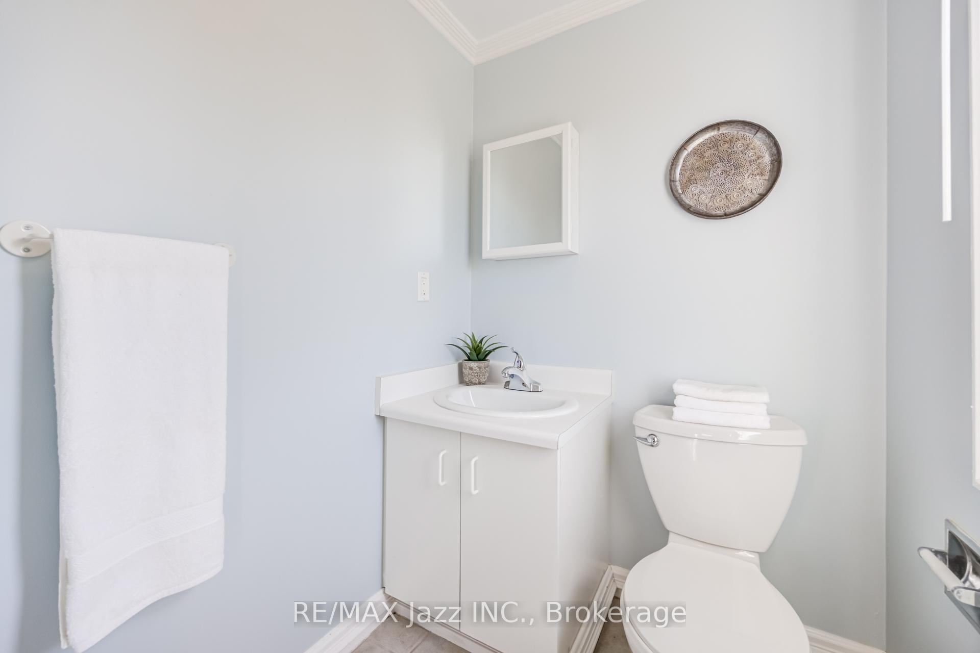 Photo 26 of 2 Coomer Crescent, Ajax, Central — HOMEH