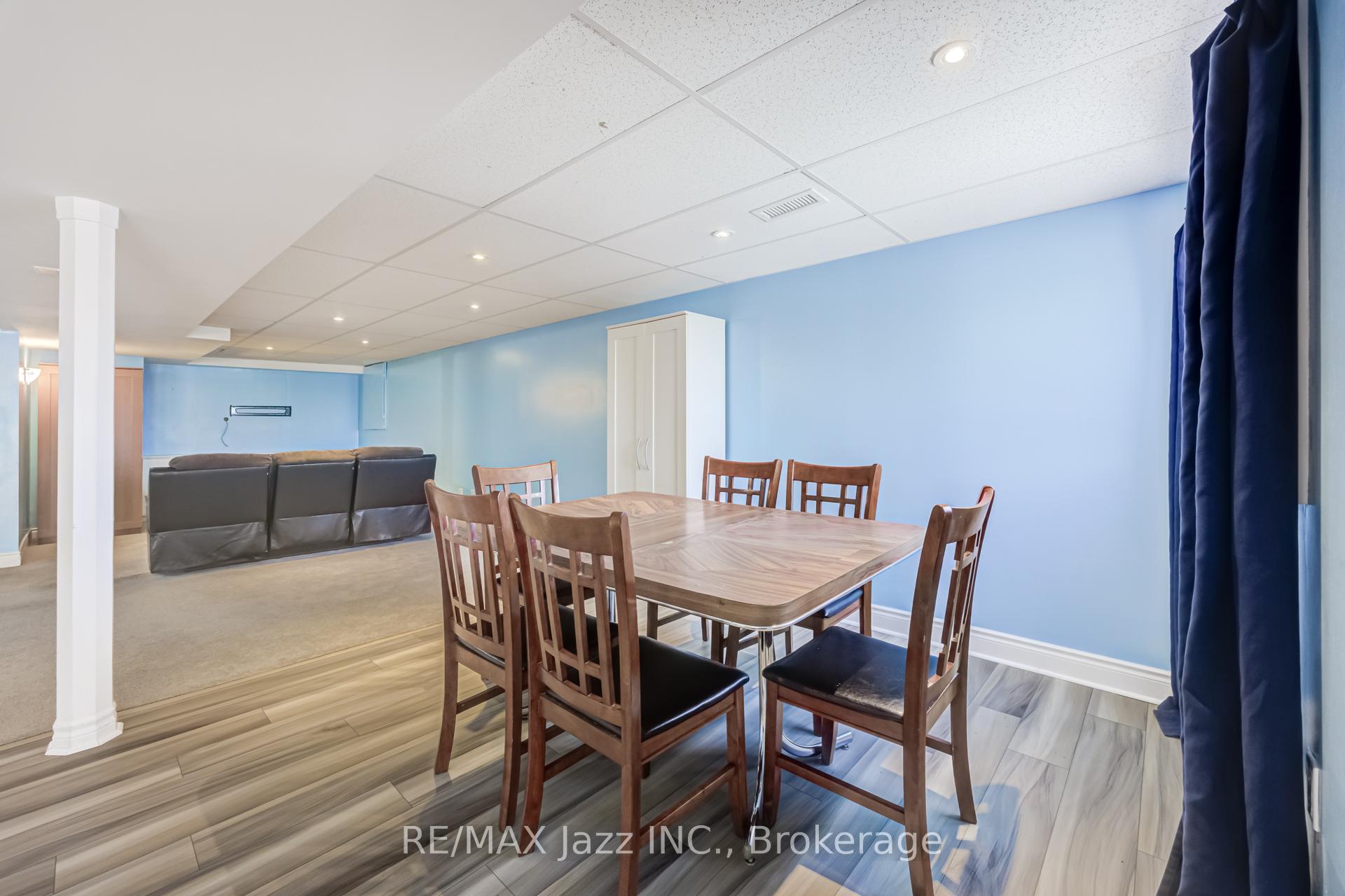 Photo 37 of 2 Coomer Crescent, Ajax, Central — HOMEH