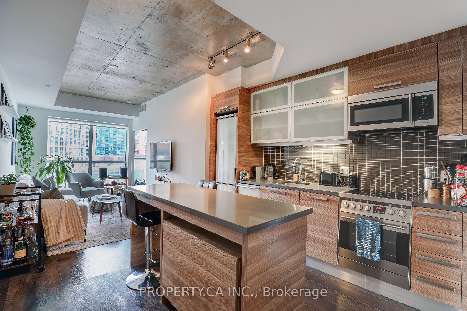 Photo of Unit 407, 1205 Queen Street W