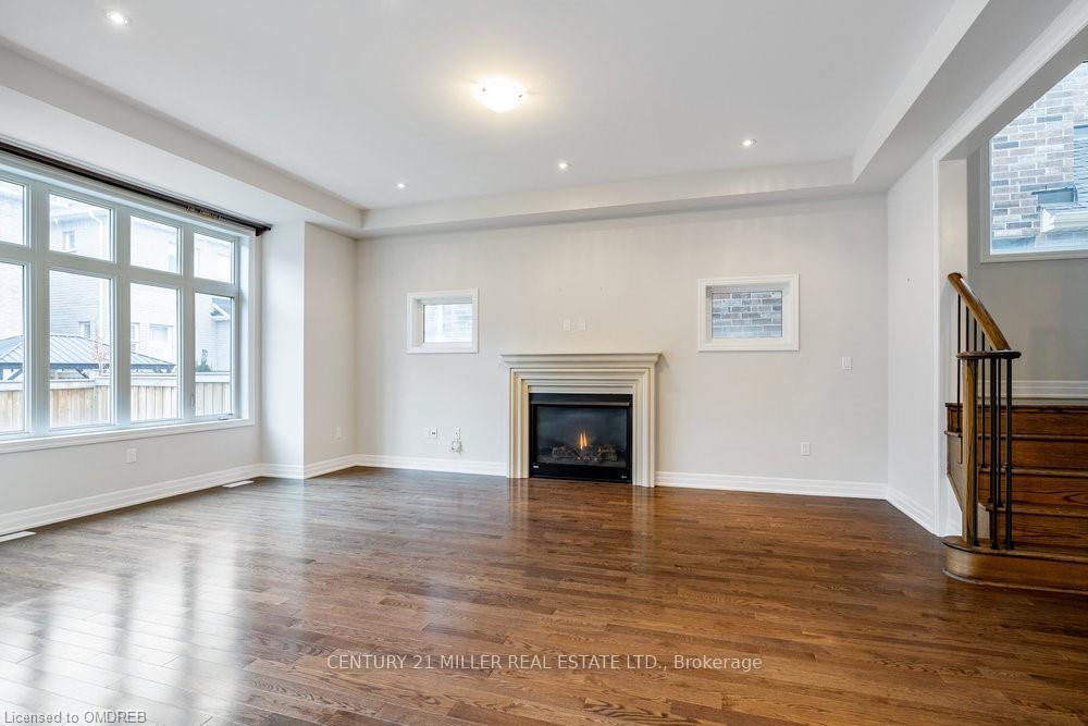 Photo 11 of 211 Magnolia Crescent, Oakville, Glenorchy — HOMEH