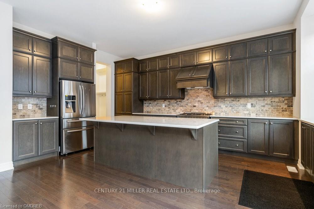Photo 17 of 211 Magnolia Crescent, Oakville, Glenorchy — HOMEH