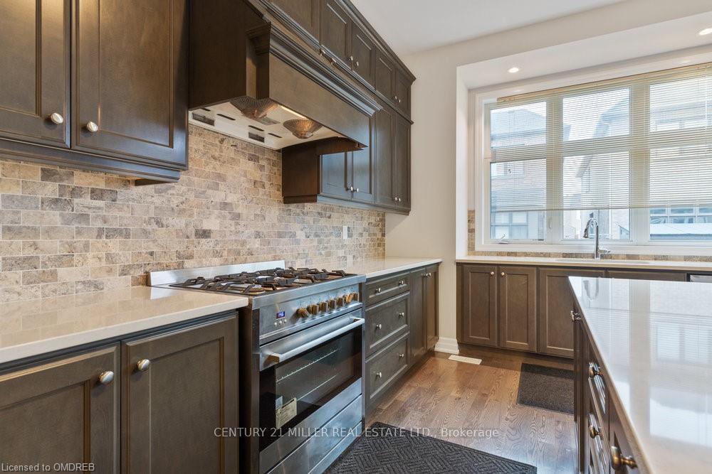 Photo 20 of 211 Magnolia Crescent, Oakville, Glenorchy — HOMEH