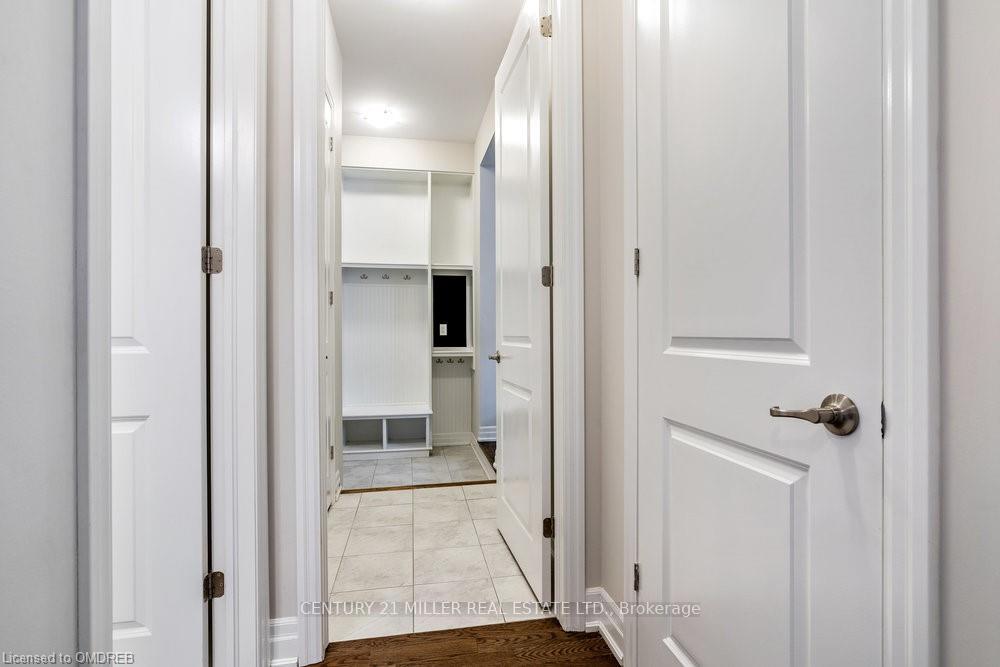 Photo 21 of 211 Magnolia Crescent, Oakville, Glenorchy — HOMEH
