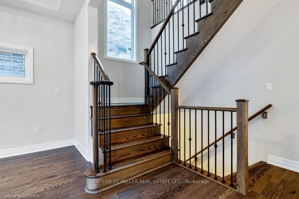 Photo 24 of 211 Magnolia Crescent, Oakville, Glenorchy — HOMEH