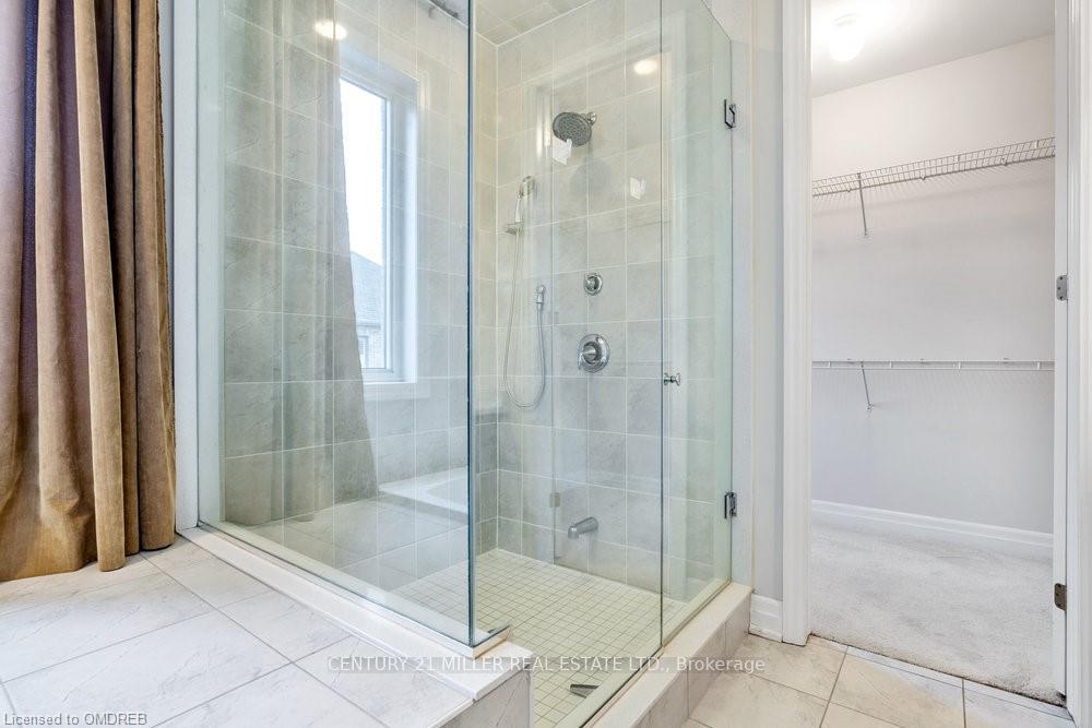 Photo 32 of 211 Magnolia Crescent, Oakville, Glenorchy — HOMEH