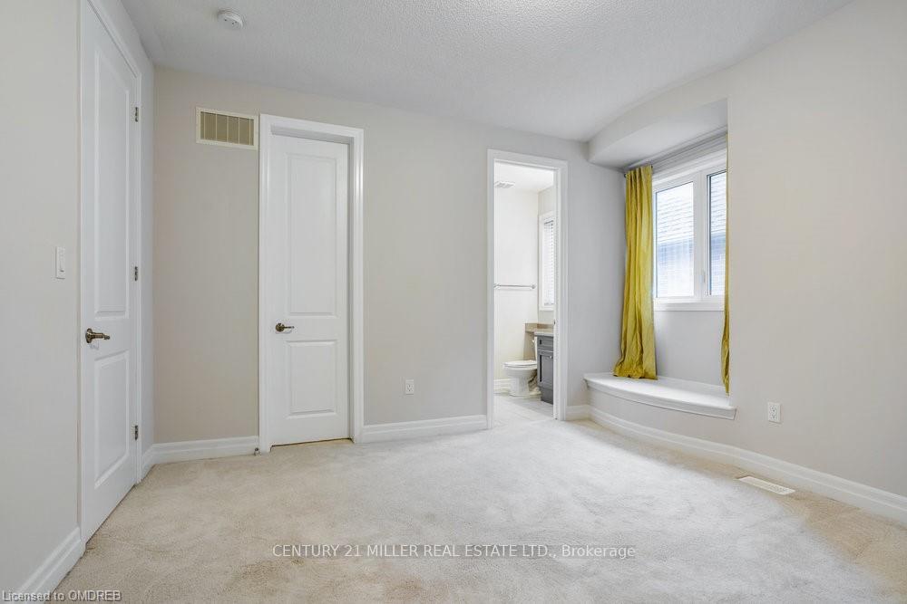 Photo 38 of 211 Magnolia Crescent, Oakville, Glenorchy — HOMEH
