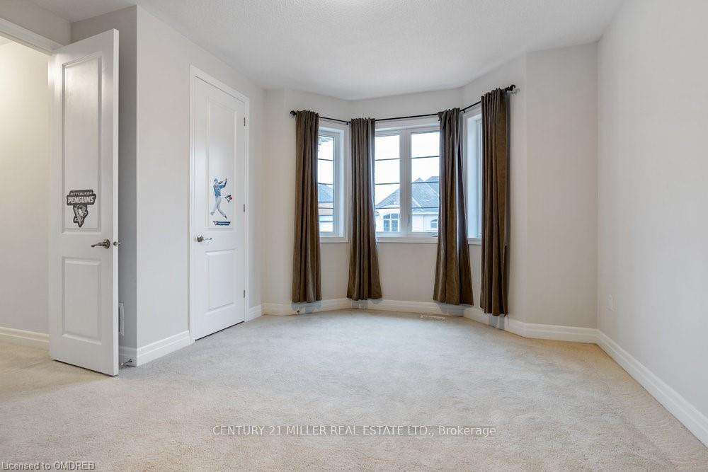 Photo 40 of 211 Magnolia Crescent, Oakville, Glenorchy — HOMEH