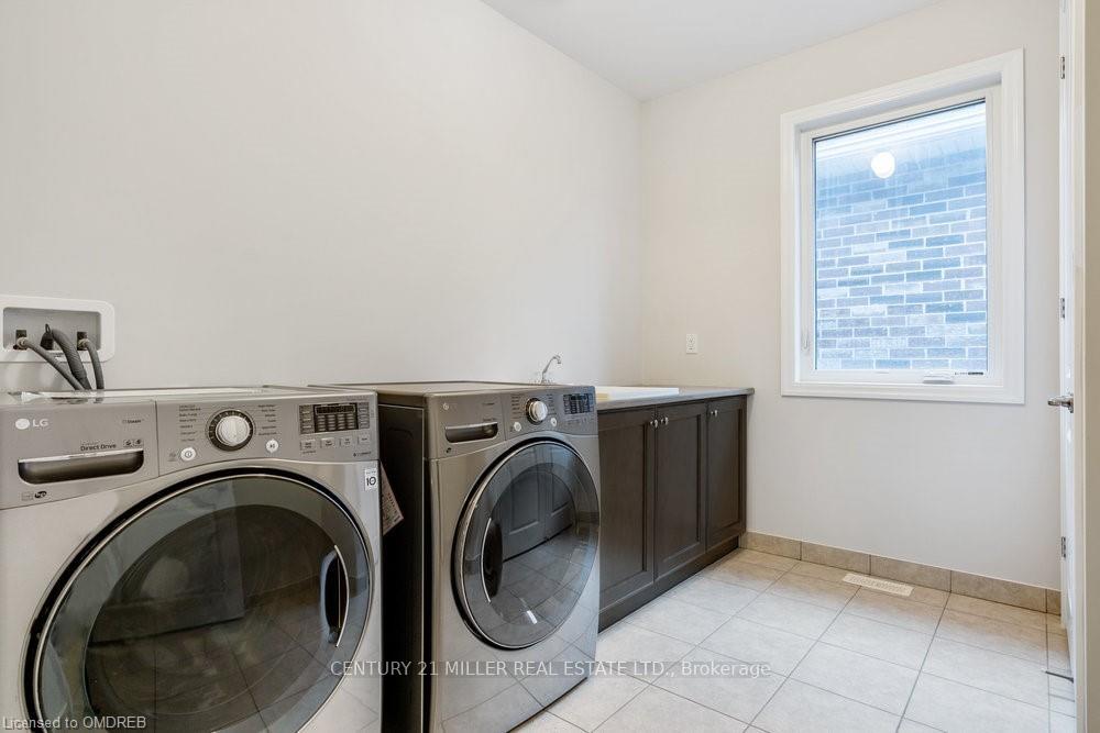 Photo 46 of 211 Magnolia Crescent, Oakville, Glenorchy — HOMEH