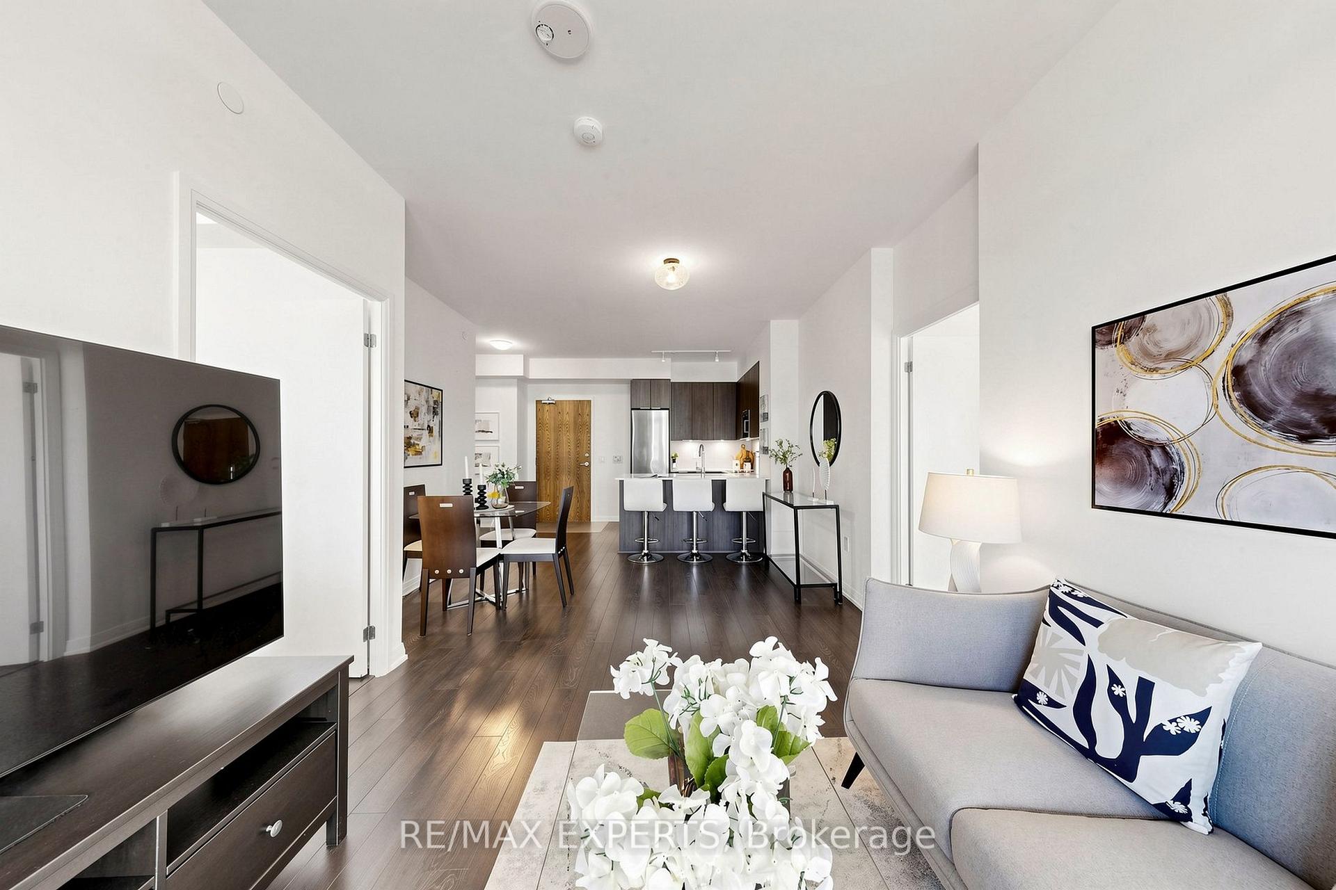 Photo 6 of Unit 302, 99 Eagle Rock Way, Vaughan, Rural Vaughan — HOMEH