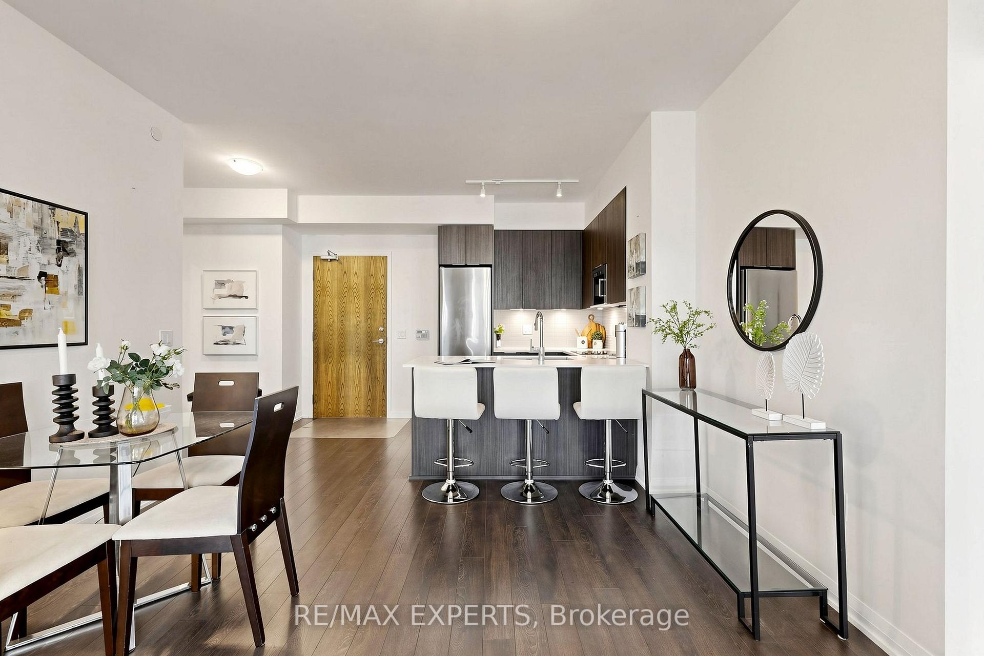 Photo 9 of Unit 302, 99 Eagle Rock Way, Vaughan, Rural Vaughan — HOMEH