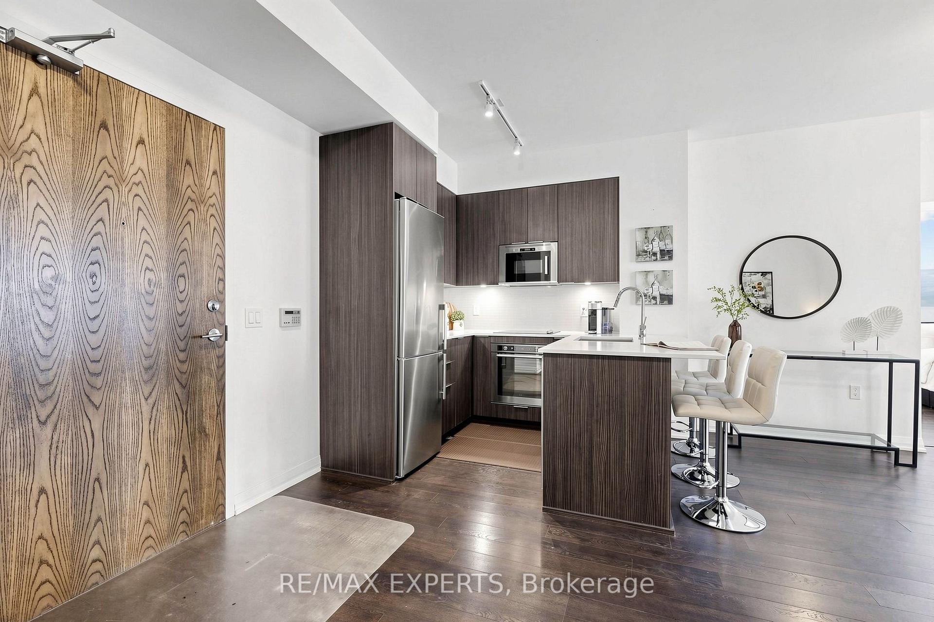 Photo 10 of Unit 302, 99 Eagle Rock Way, Vaughan, Rural Vaughan — HOMEH