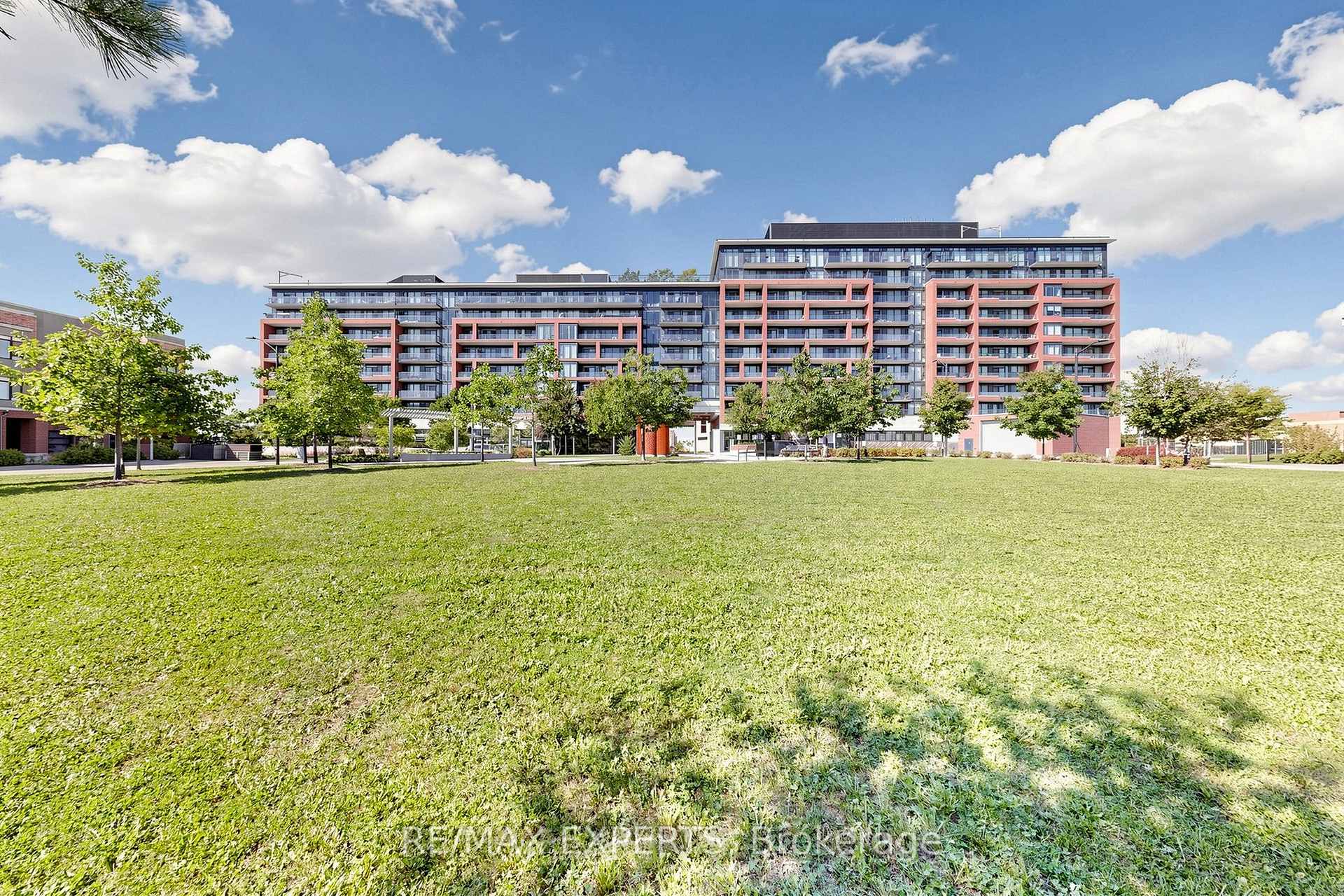 Photo 27 of Unit 302, 99 Eagle Rock Way, Vaughan, Rural Vaughan — HOMEH