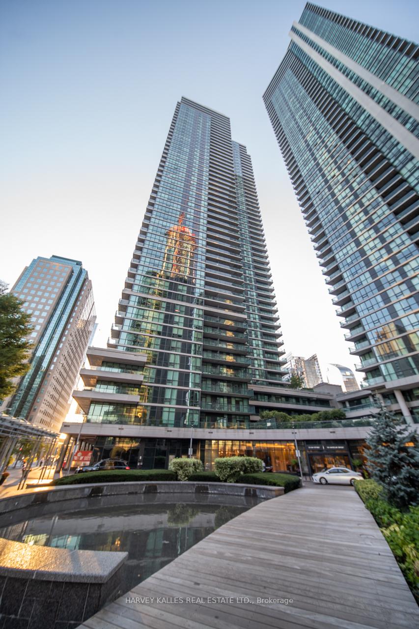 Photo 2 of Unit 4003, 33 Bay Street, Toronto, Waterfront Communities — HOMEH